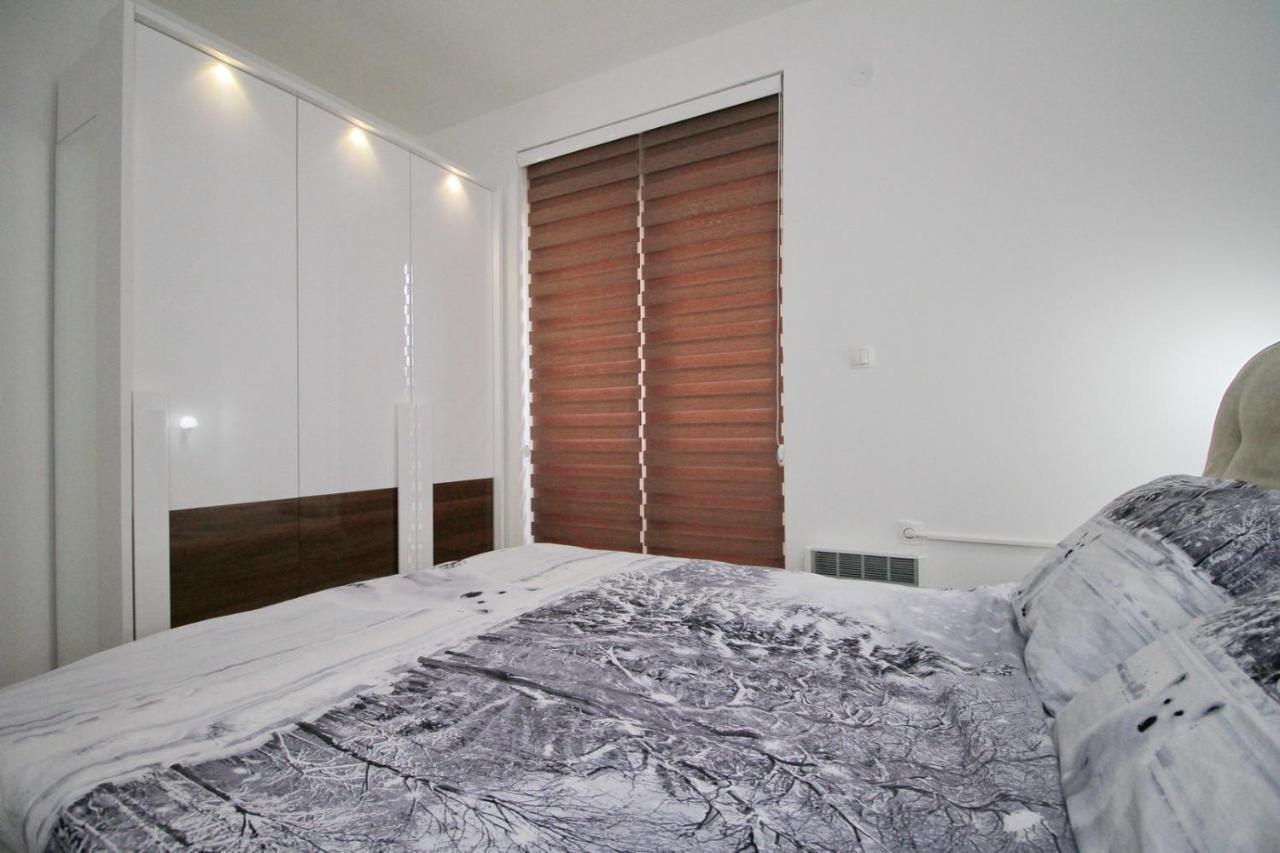 Almi Lux Διαμέρισμα *